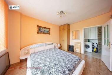 Vânzare - Apartament în Aprilți,  Lovece