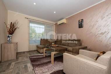 For sale - Apartment in Izgrev,  Plovdiv