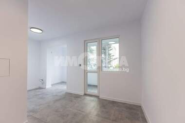 For sale - Apartment in Vazrajdane 2,  Varna