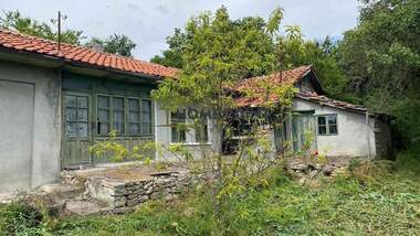 Продажба - Къща в Просечен,  Варна