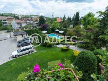 Închiriere - Apartament în Sfinții Constantin și Elena,  Varna