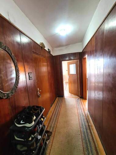 Vânzare - Apartament în Kamenni,  Haskovo