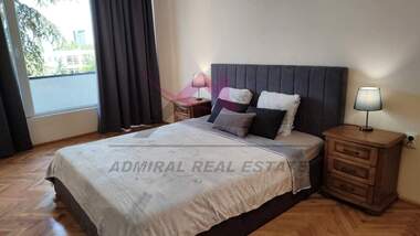 Închiriere - Apartament în Ceaîka,  Varna