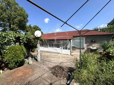 For sale - House in Novi Izvor,  Plovdiv