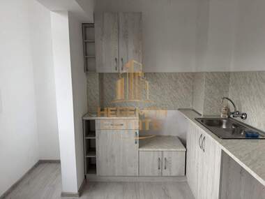 Vânzare - Apartament în Bazar Levski,  Varna