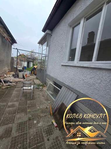 For sale - House in Popovica,  Plovdiv