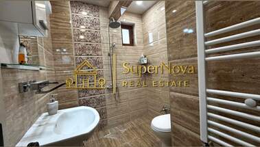 Vânzare - Apartament în Mladejki hălm,  Haskovo