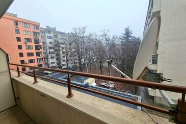 For sale - Apartment in Vazrajdane,  Ruse
