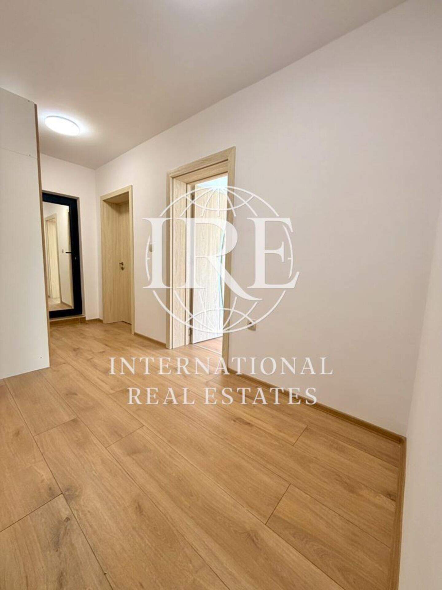 2 bedroom Apartment in Kolhozen pazar, Varna – photo 6