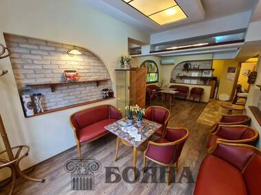 Vânzare - Salon de frumusețe/Birou/Restaurant/Cabinet de stomatologie în Center,  Ruse