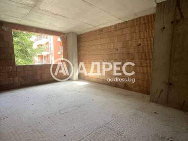 Vânzare - Apartament în Oboriștie,  Sofia