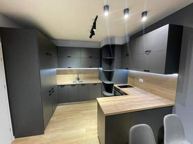 Închiriere - Apartament în Hristo Smirnenski,  Plovdiv