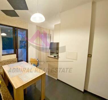 Kira - Apartman olarak Vazrajdane 1,  Varna