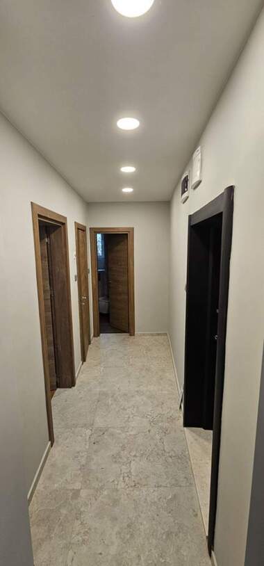 Vânzare - Apartament în Lozeneț,  Sofia