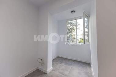 For sale - Apartment in Vazrajdane 2,  Varna