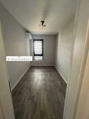 Miete - Wohnung in Mladejki halm,  Plowdiw