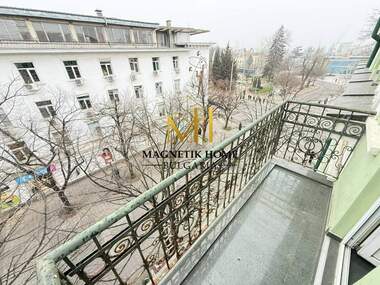 Аренда - Квартира в Център,  Бургас
