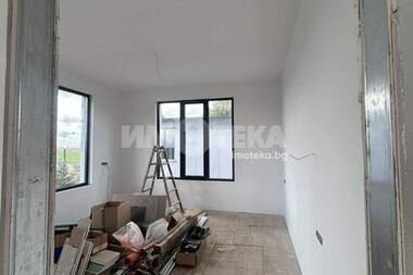 For sale - House in Skutare,  Plovdiv