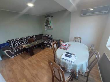 Verkauf - Wohnung in Zentar,  Targowishte