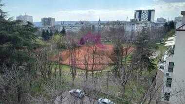 Închiriere - Apartament în Ceaîka,  Varna