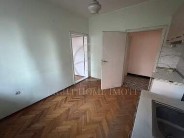 Продажба - Апартамент в Център,  Пловдив