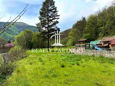 For sale - House in Rebrovo,  Sofia Oblast