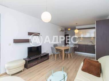 Închiriere - Apartament în Sfinții Constantin și Elena,  Varna