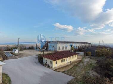 Vânzare - Spațiu industrial în Gorna Oriahovița,  Veliko Tărnovo