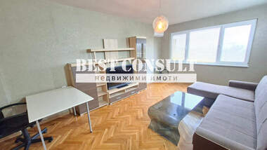 Închiriere - Apartament în Hășove,  Ruse