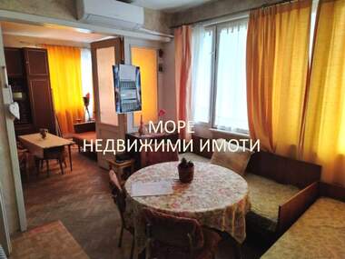Продажа - Квартира в Айтос,  Бургас