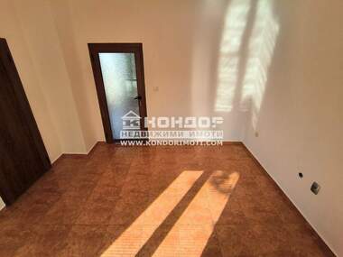 Vânzare - Apartament în Kărșiaka,  Plovdiv