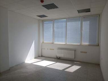 Închiriere - Birou în Țentăr,  Vrața