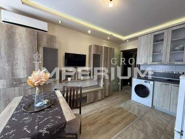 Închiriere - Apartament în Center,  Varna