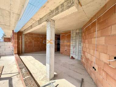 Vânzare - Apartament în Văzrajdane 1,  Varna