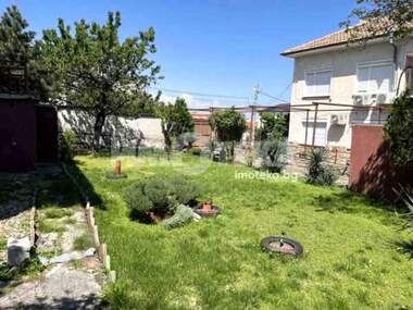 For sale - House in Kuklen,  Plovdiv