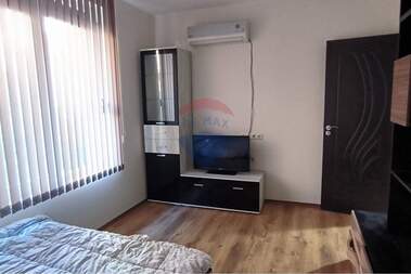 Închiriere - Apartament în Sarafovo,  Burgas