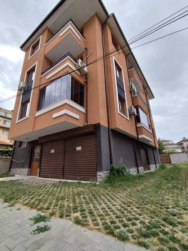 Продажба - Апартамент в Център,  Търговище