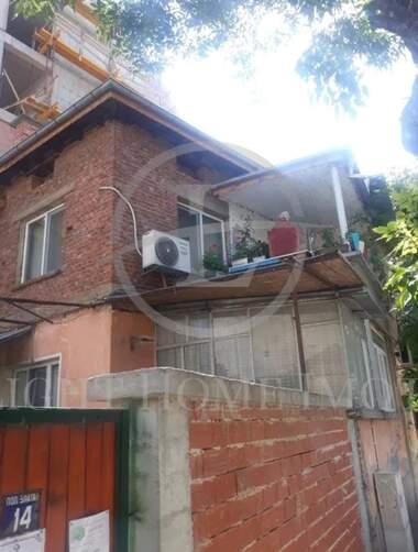 Продажба - Етаж от къща в Кършияка,  Пловдив