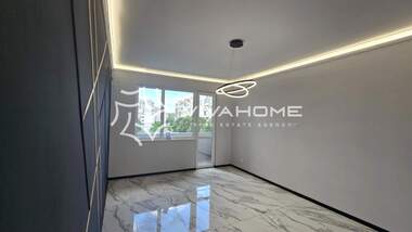 For sale - Apartment in Vazrajdane 2,  Varna