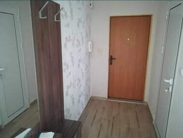 Kira - Apartman olarak Vazrajdane,  Ruse