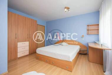 Vânzare - Apartament în Center,  Varna