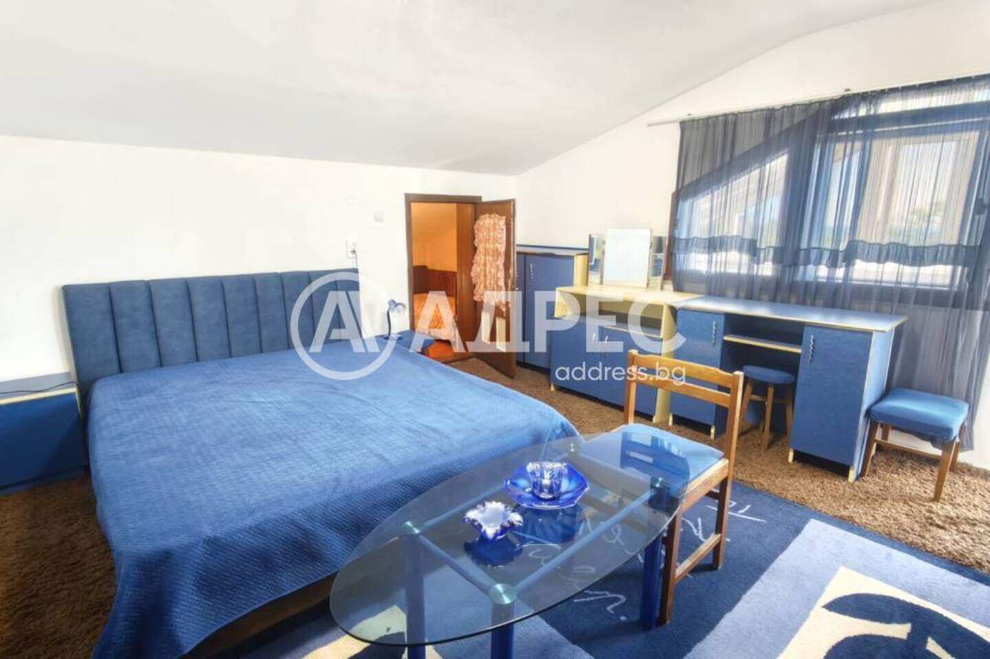 Тристаен Апартамент в Траката, Варна – снимка 3