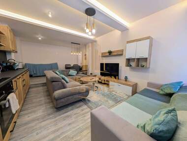 Vânzare - Apartament în Center,  Varna
