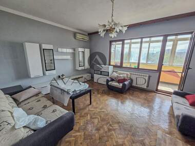 Продажба - Етаж от къща в Изгрев,  Пловдив