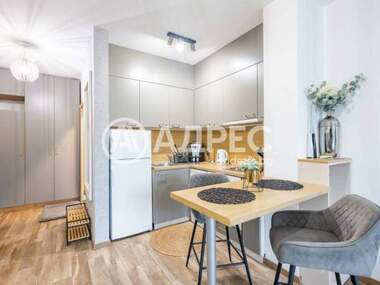Vânzare - Apartament în Sfinții Constantin și Elena,  Varna
