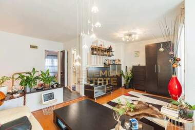 For sale - Apartment in Sportna zala,  Varna