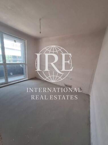 Vânzare - Apartament în Văzrajdane 1,  Varna