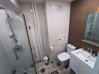 Închiriere - Apartament în Lazur,  Burgas