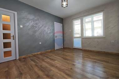 Продажа - Квартира в Дружба 2,  Русе
