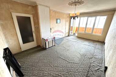 For sale - Apartment in Charodeyka - Iug,  Ruse